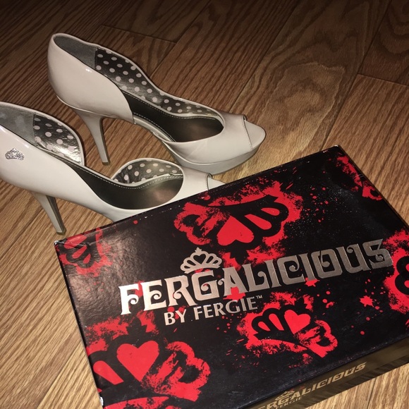 Nice Fergalicious high heels! - Picture 7 of 8